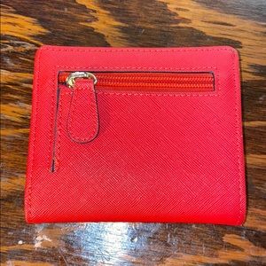 Red small wallet!
